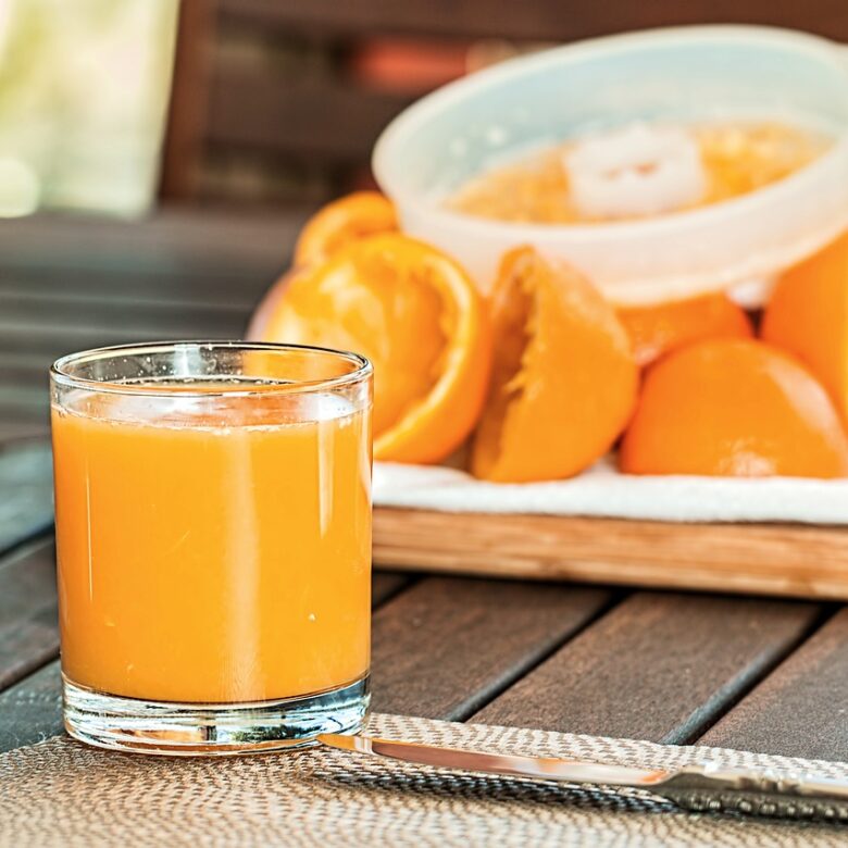 Jugo de naranja y rábano: para qué sirve y cómo prepararlo