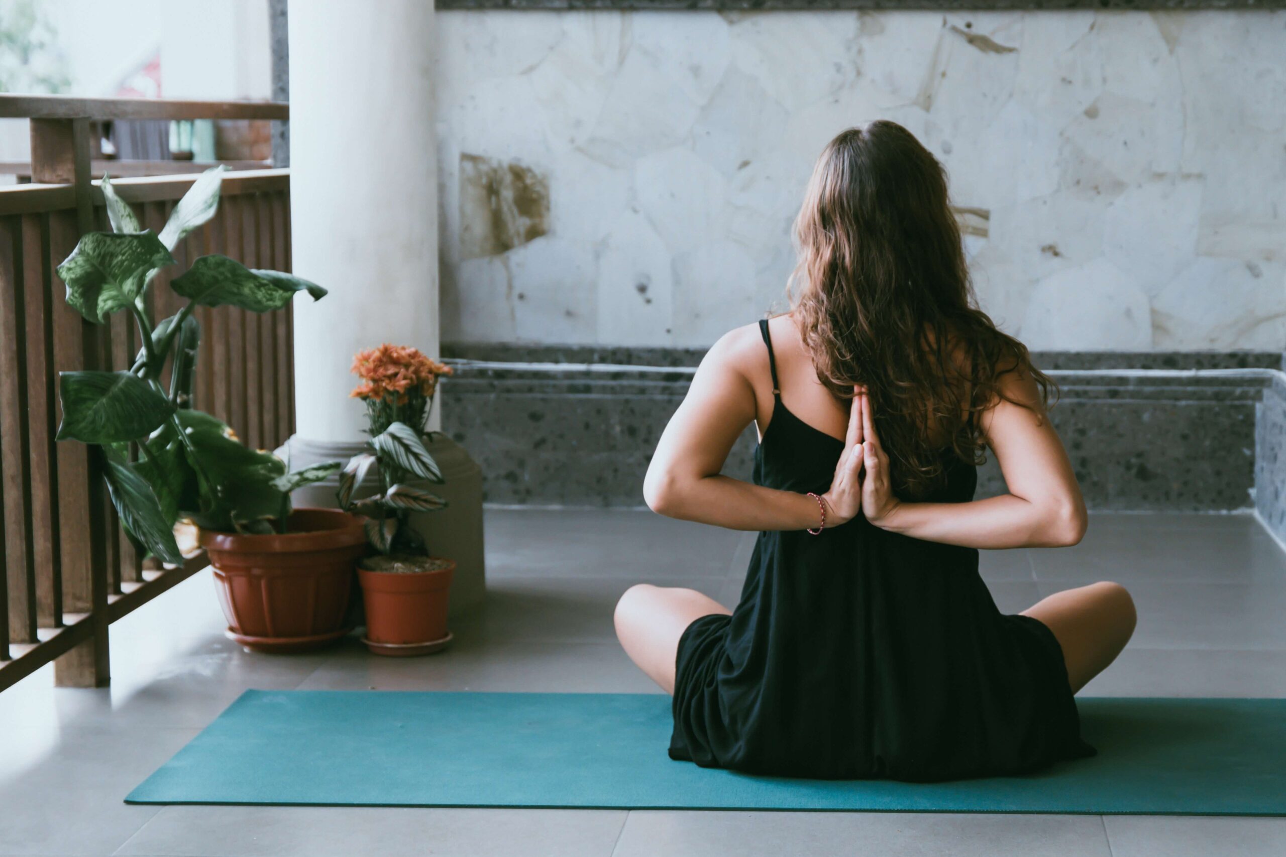 La guía definitiva para iniciar tu práctica de meditación en casa